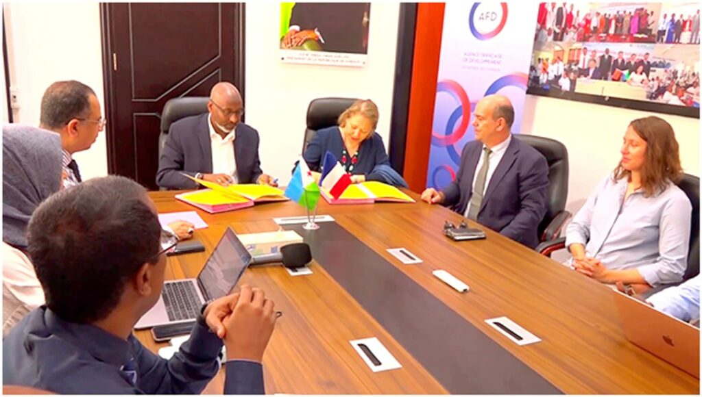 Signature Dune Convention Entre La France Et Djibouti Pour Le